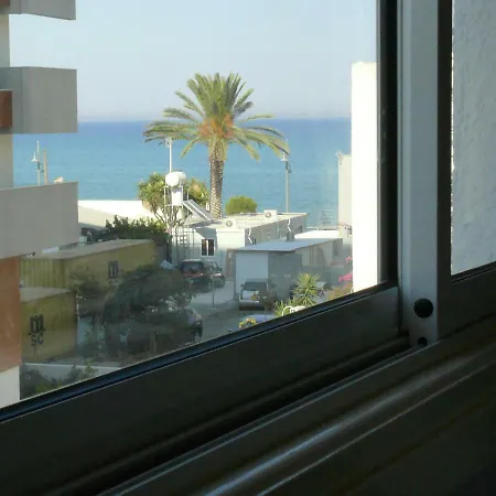 Sea View Apartament Larnaca